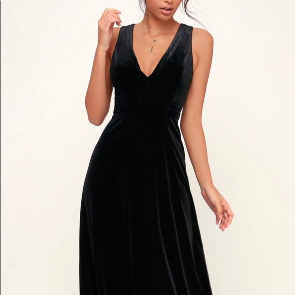 Black Velvet Sleeveless Maxi Dress